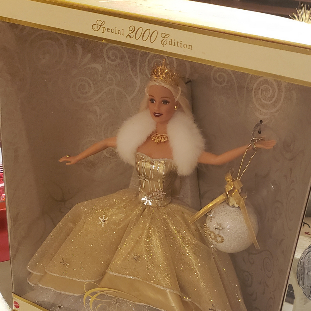 Mattel 2000 Special Edition Celebration Barbie